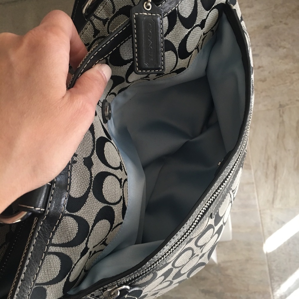 SOLD 2010 Coach bag NWOT - Picture 6 of 7